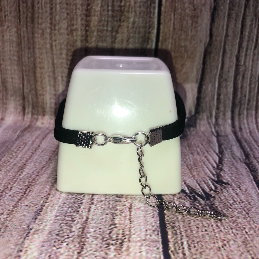 Color Street Bracelet - Picture 2 of 2